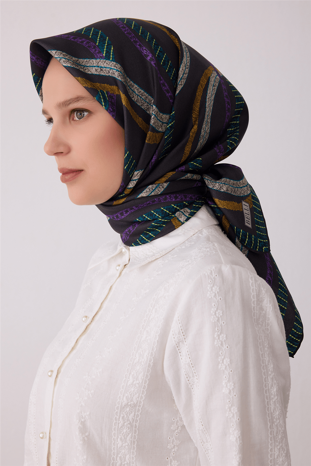 Füme Geometrik Desen %100 Twill İpek Eşarp 4424-80