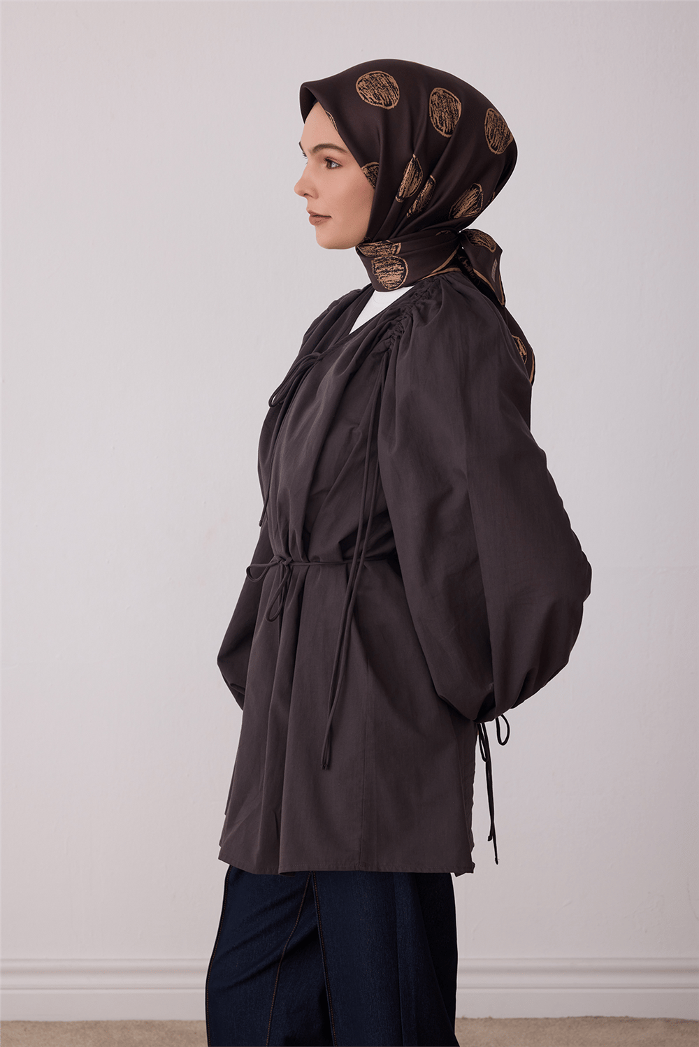 Kahverengi Geometrik Desen %100 Twill İpek Eşarp 4427-32