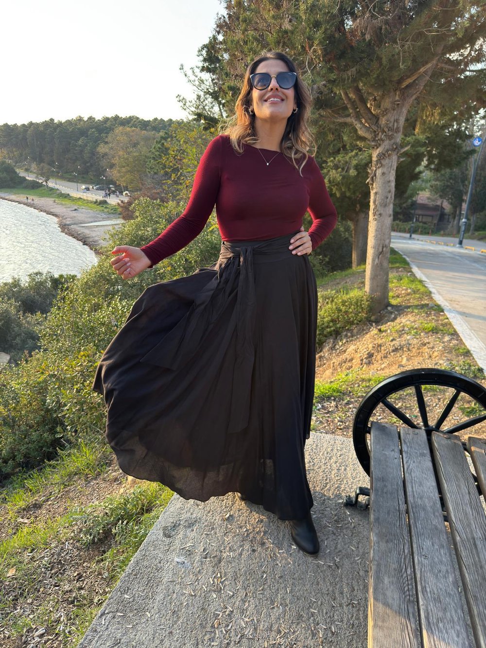 SİYAH BAĞLAMALI ETEK
