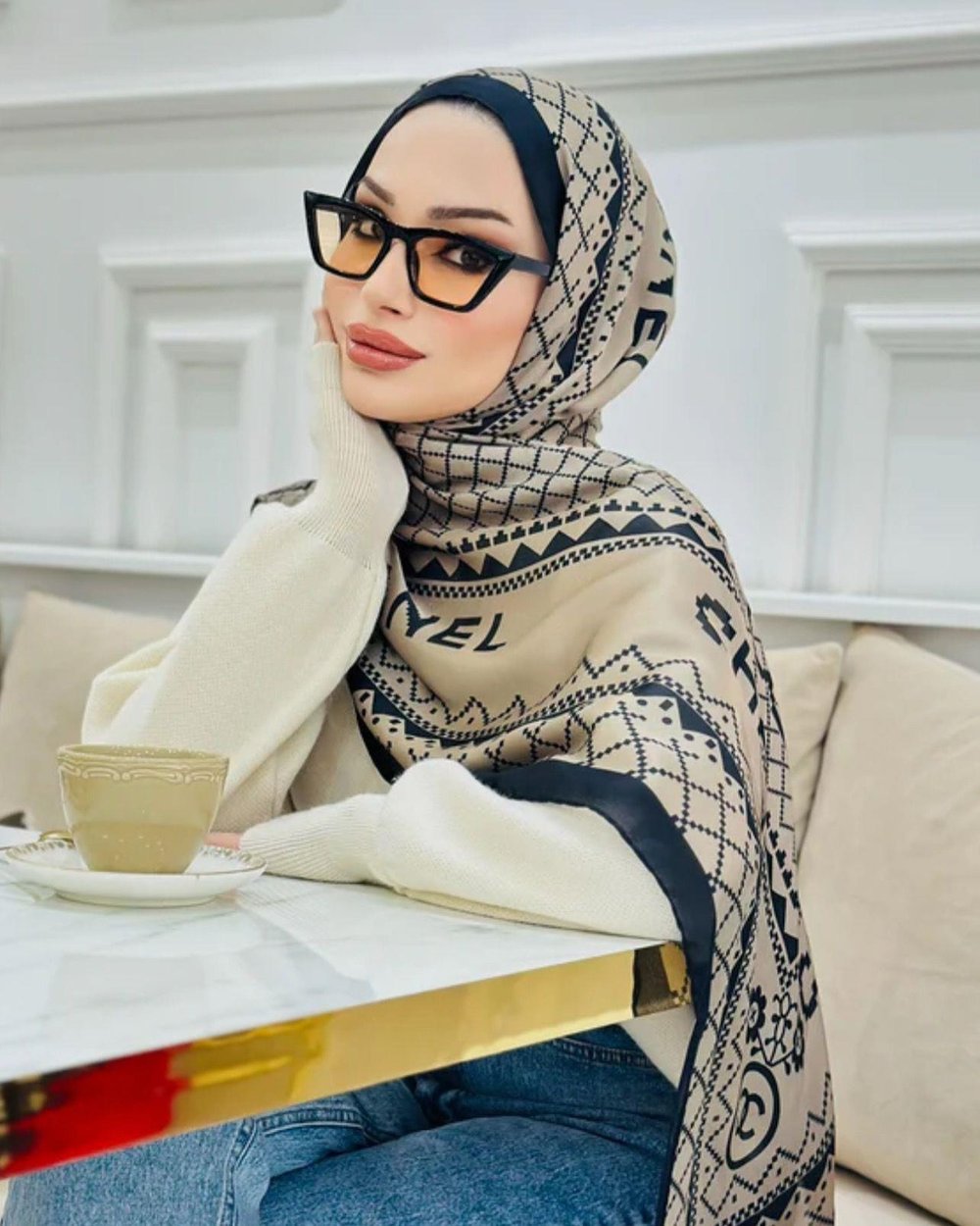 CHANEL ÇİFT TARAFLI İTHAL VUAL İPEK ŞAL VİZON