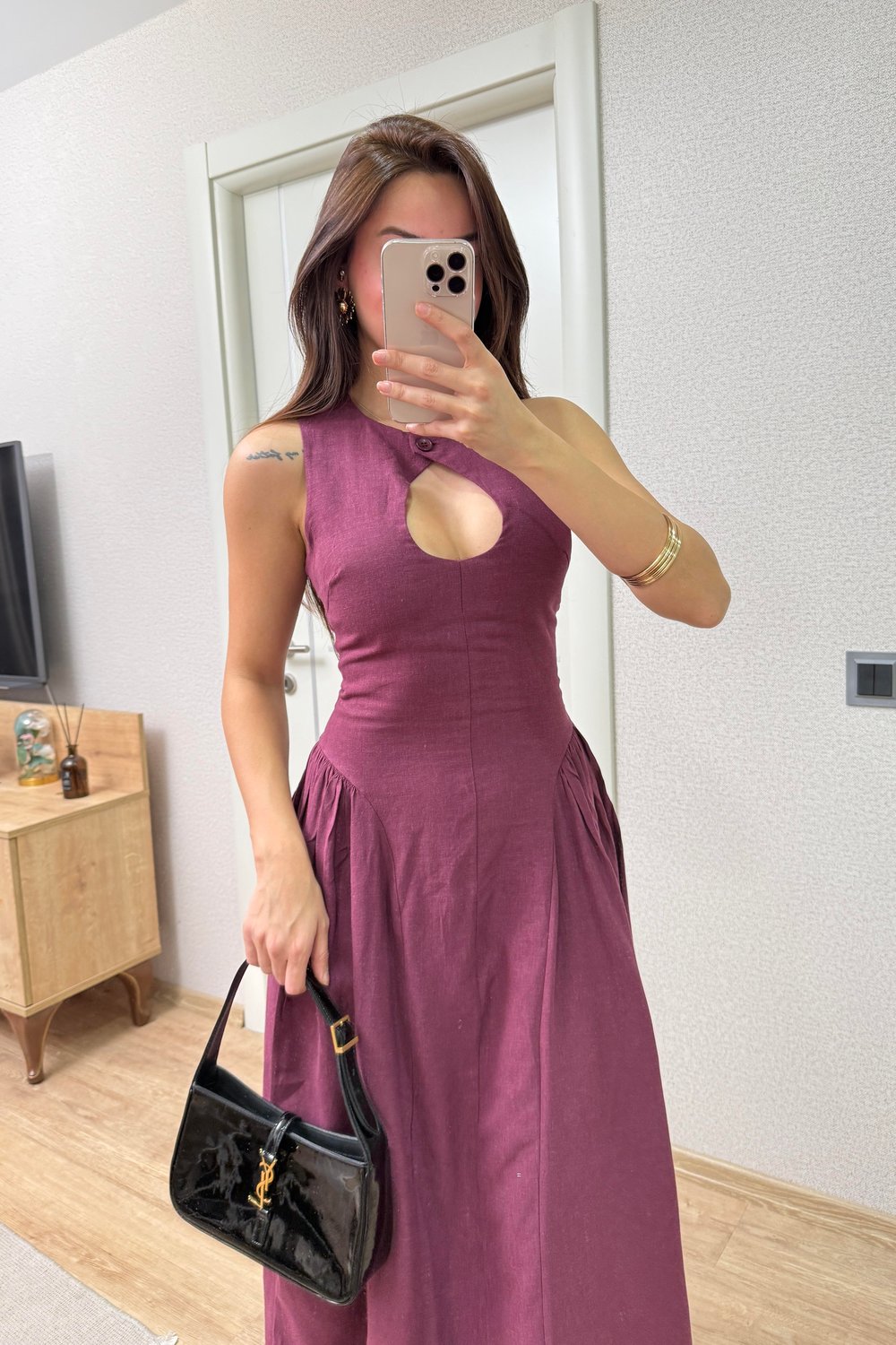BORDO BEL YAKA DEKOLTELİ BELDEN OTURAN KETEN ELBİSE