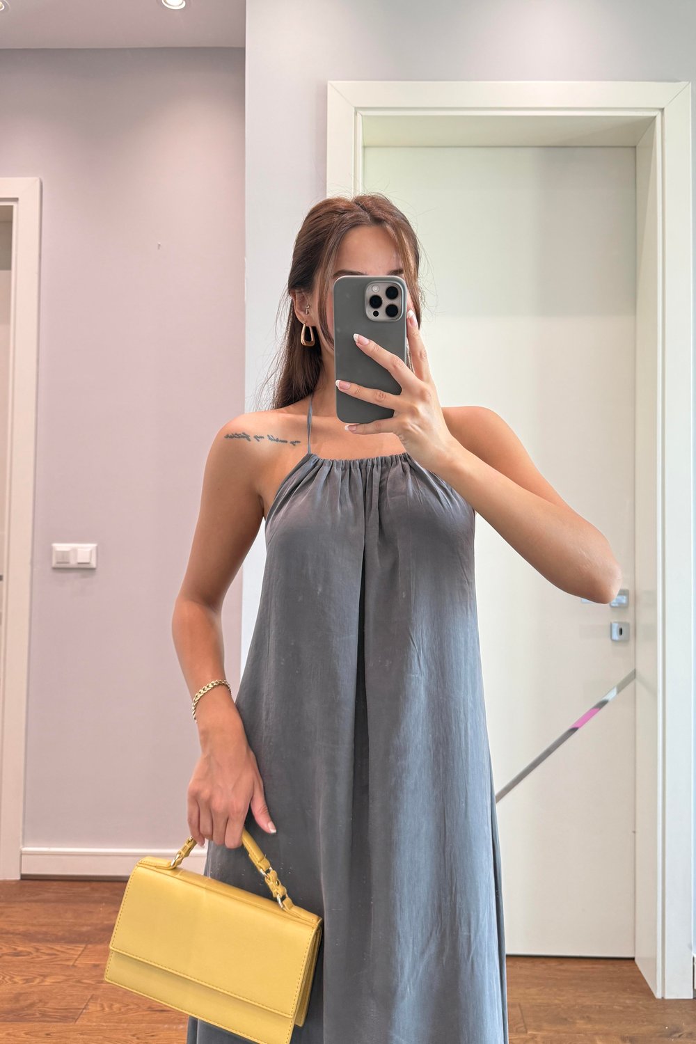 HALTER YAKA ARKA DEKOLTELİ TENSEL ELBİSE