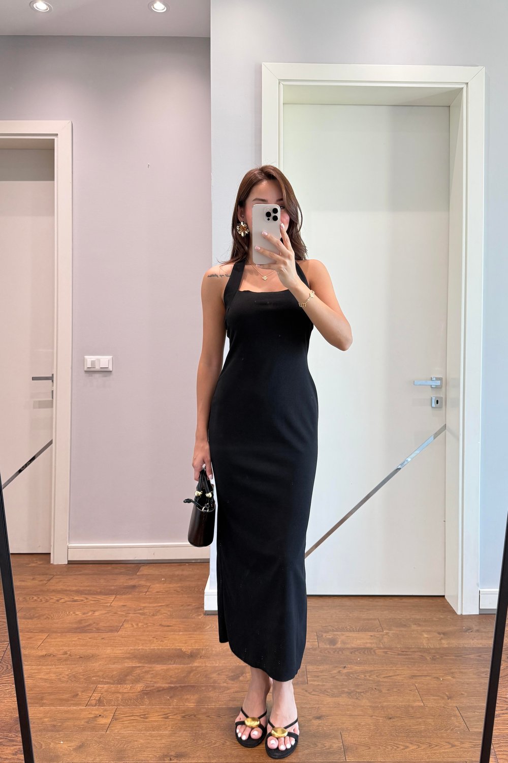 HALTER YAKA TOPARLAYICI ELBİSE-SİYAH