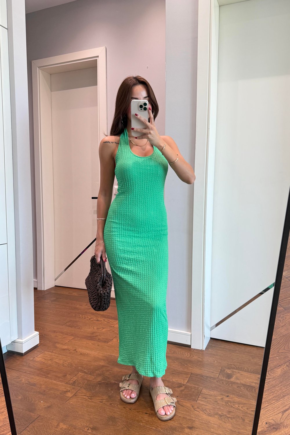 HALTER YAKA YEŞİL ELBİSE