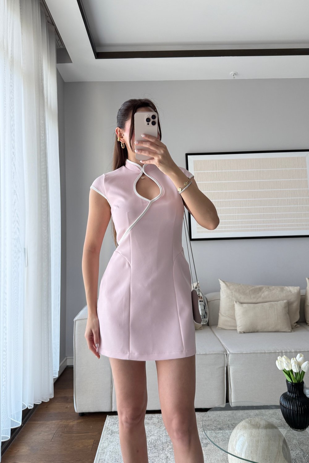KONTRAST BİYELİ MİNİ ELBİSE-PEMBE