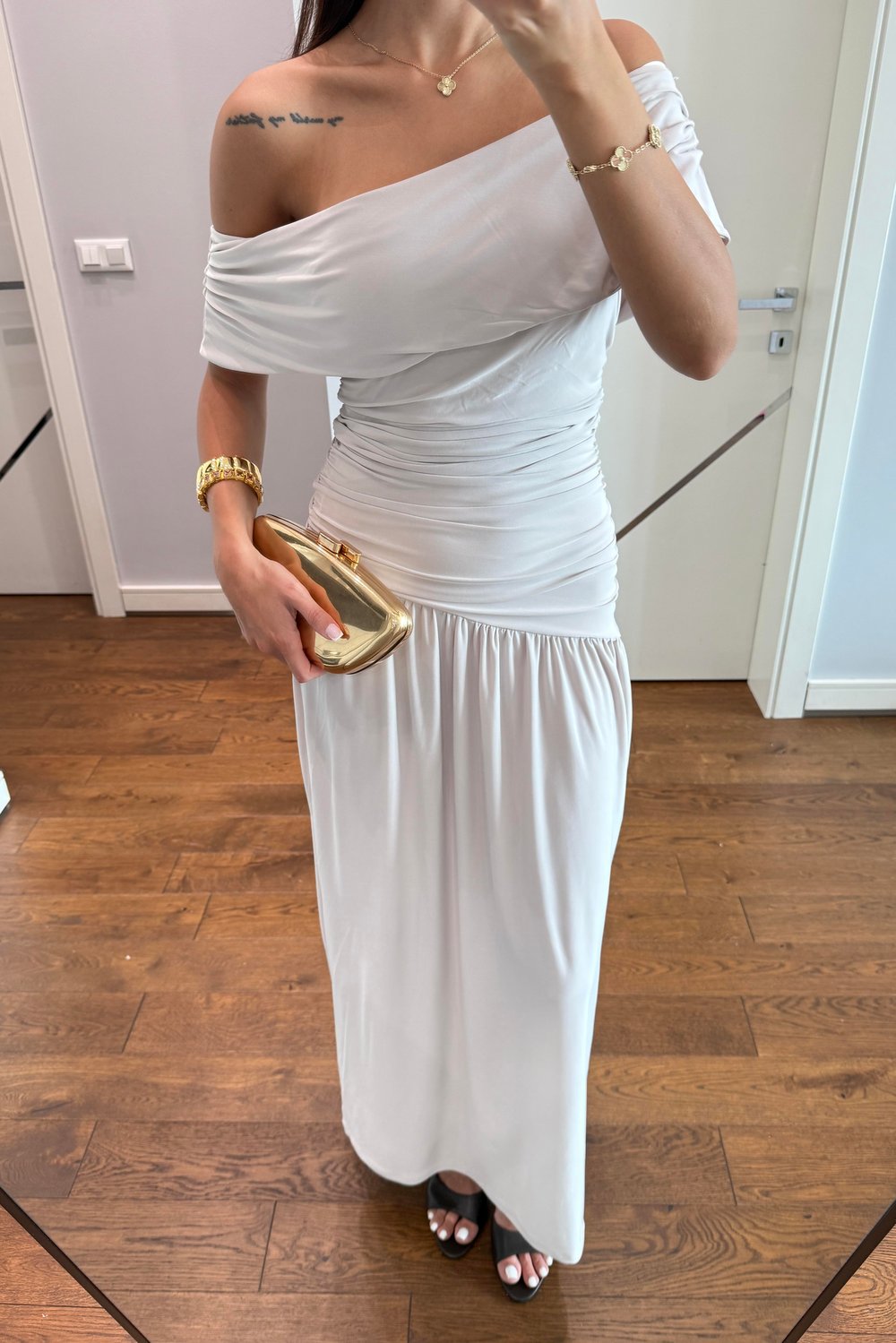 TASARIM MADONNA YAKA ELBİSE