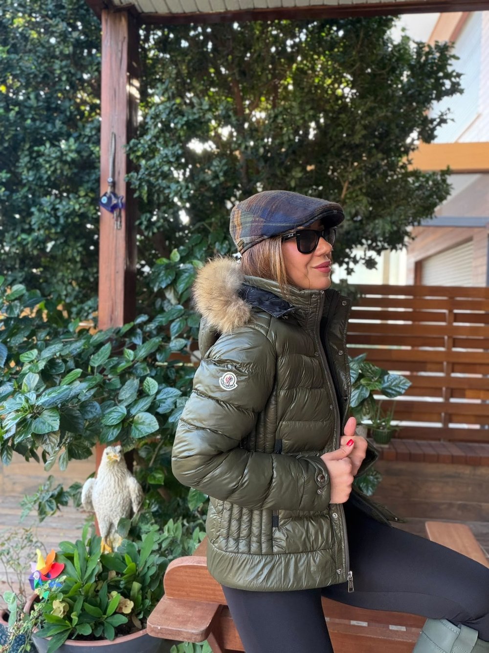 Klasik Marka Logolu Düğme Kapamalı Şişme Mont