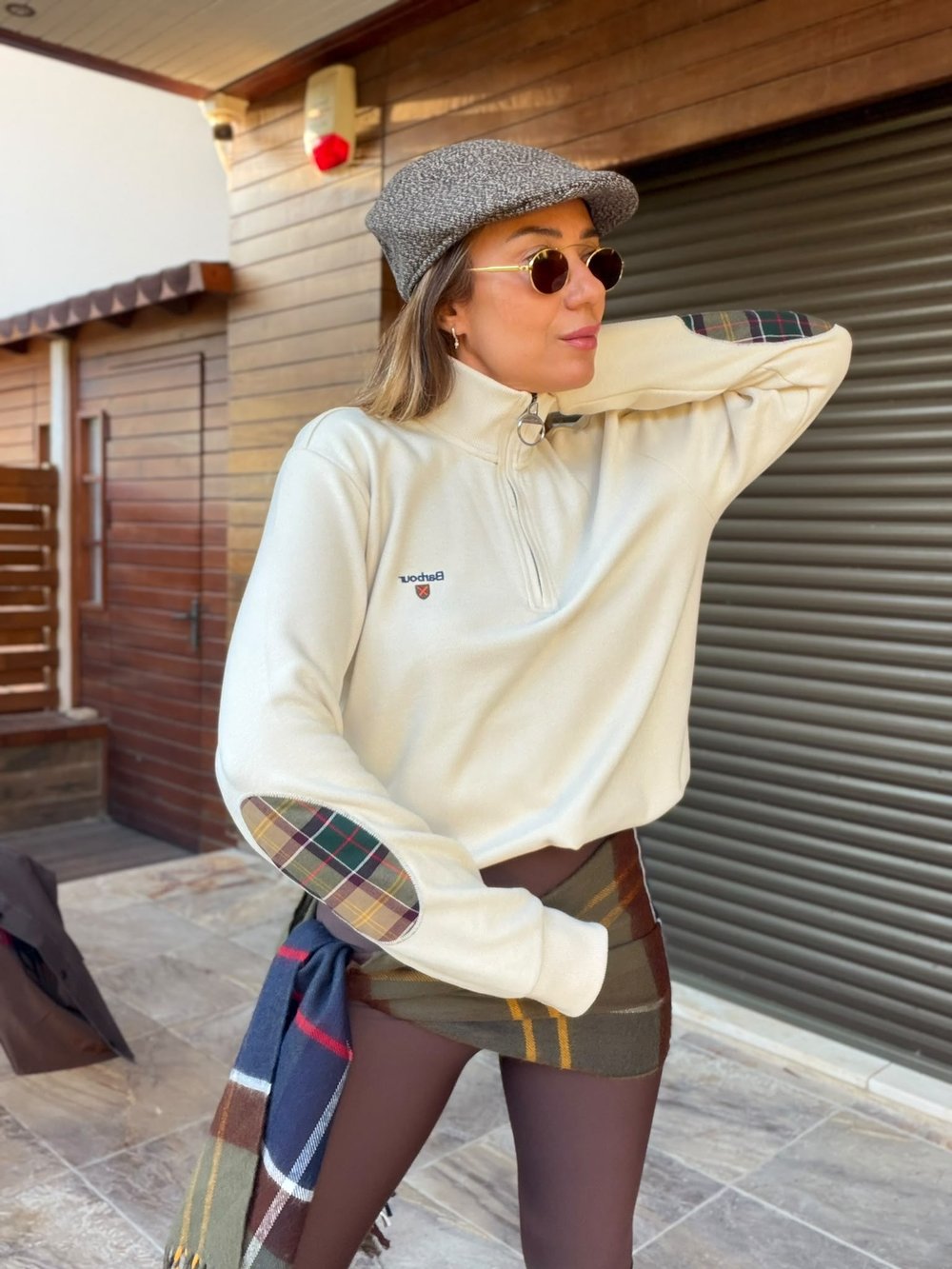 Nakış Logolu Yama Detaylı Yarım Fermuarlı Selanik Sweatshirt