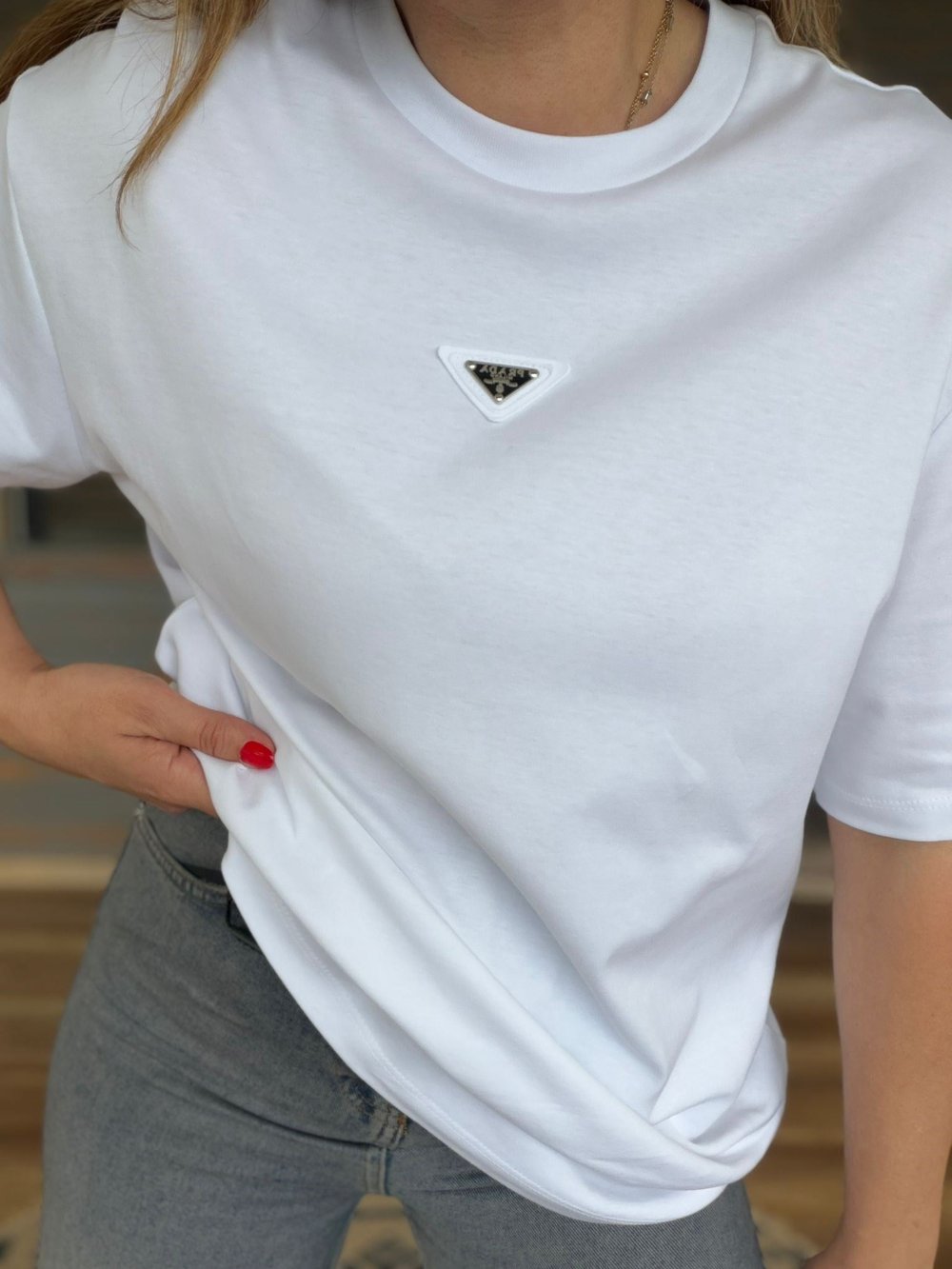Ön Orta Metal Armalı Bisiklet Yaka T-Shirt