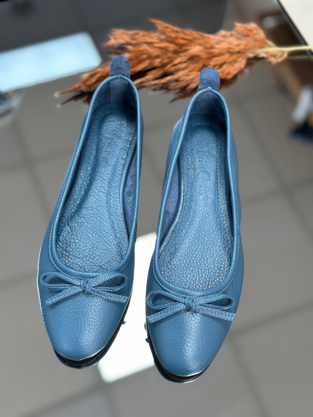 Mavi fiyonklu babet