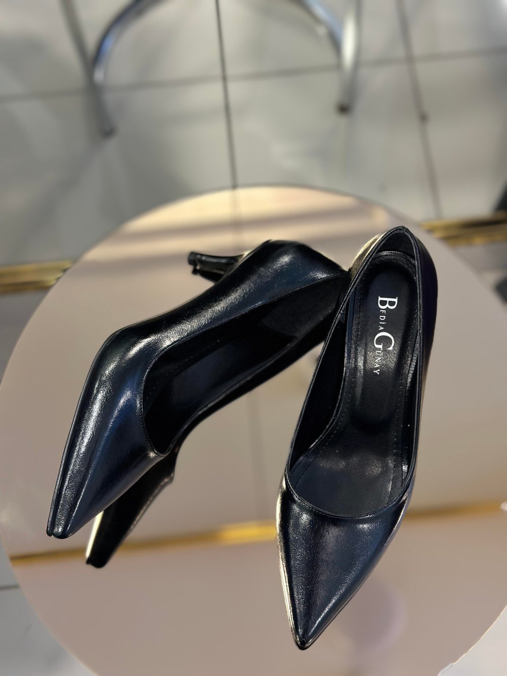 Stiletto siyah