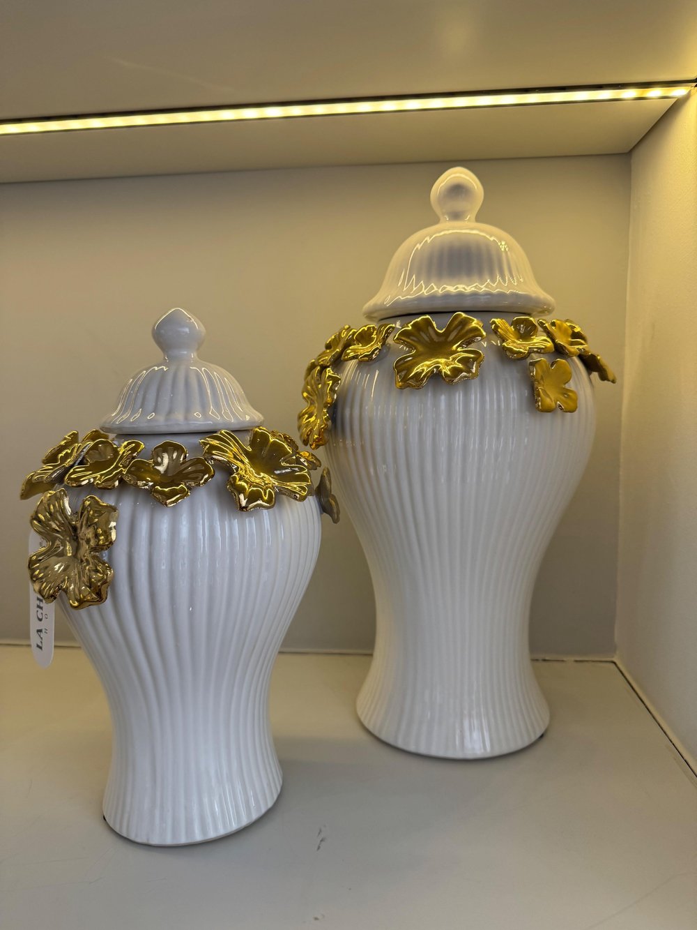 Beyaz Gold İşlemeli Küçük Küp 31 cm