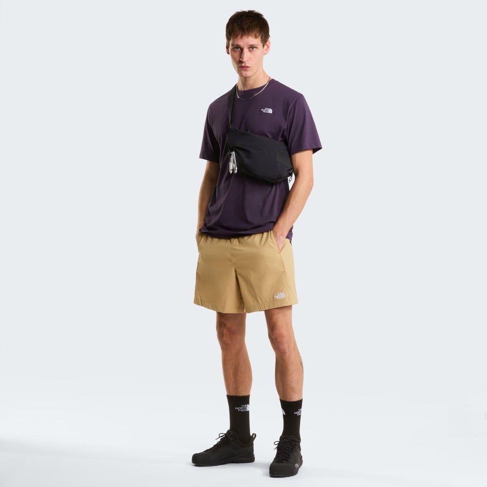 The North Face M EVOLUTION SIMPLE DOME REGULAR Erkek Tişört NF0A8CZ2G5O1