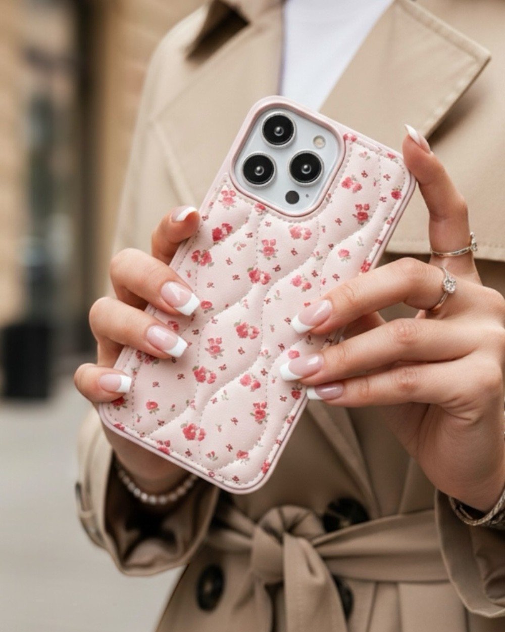 Telefon KılıfıIphone Uyumlu Kapitone Çiçek Desenli Kılıf