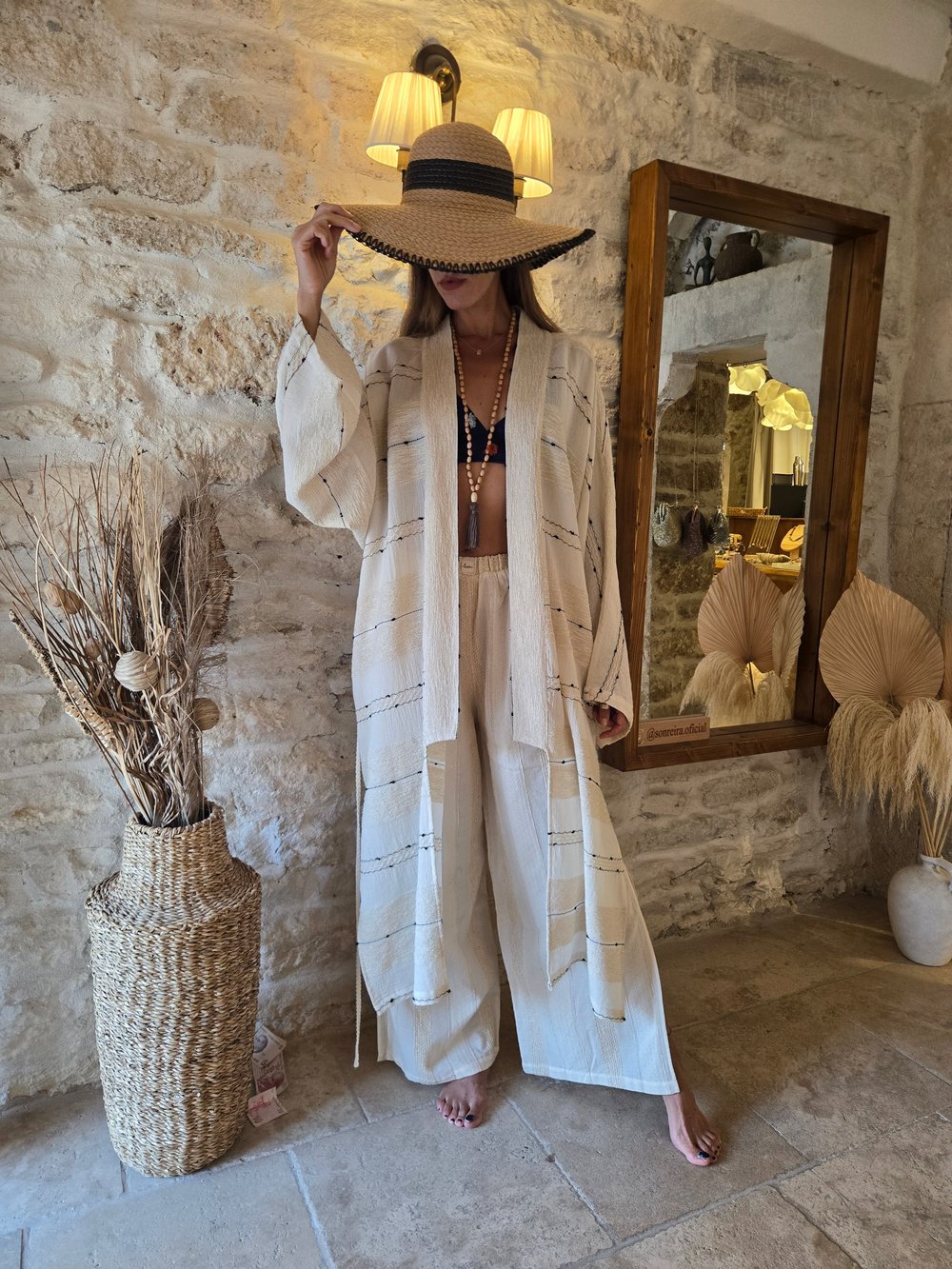 Siyah Çizgi Detaylı Uzun Kimono