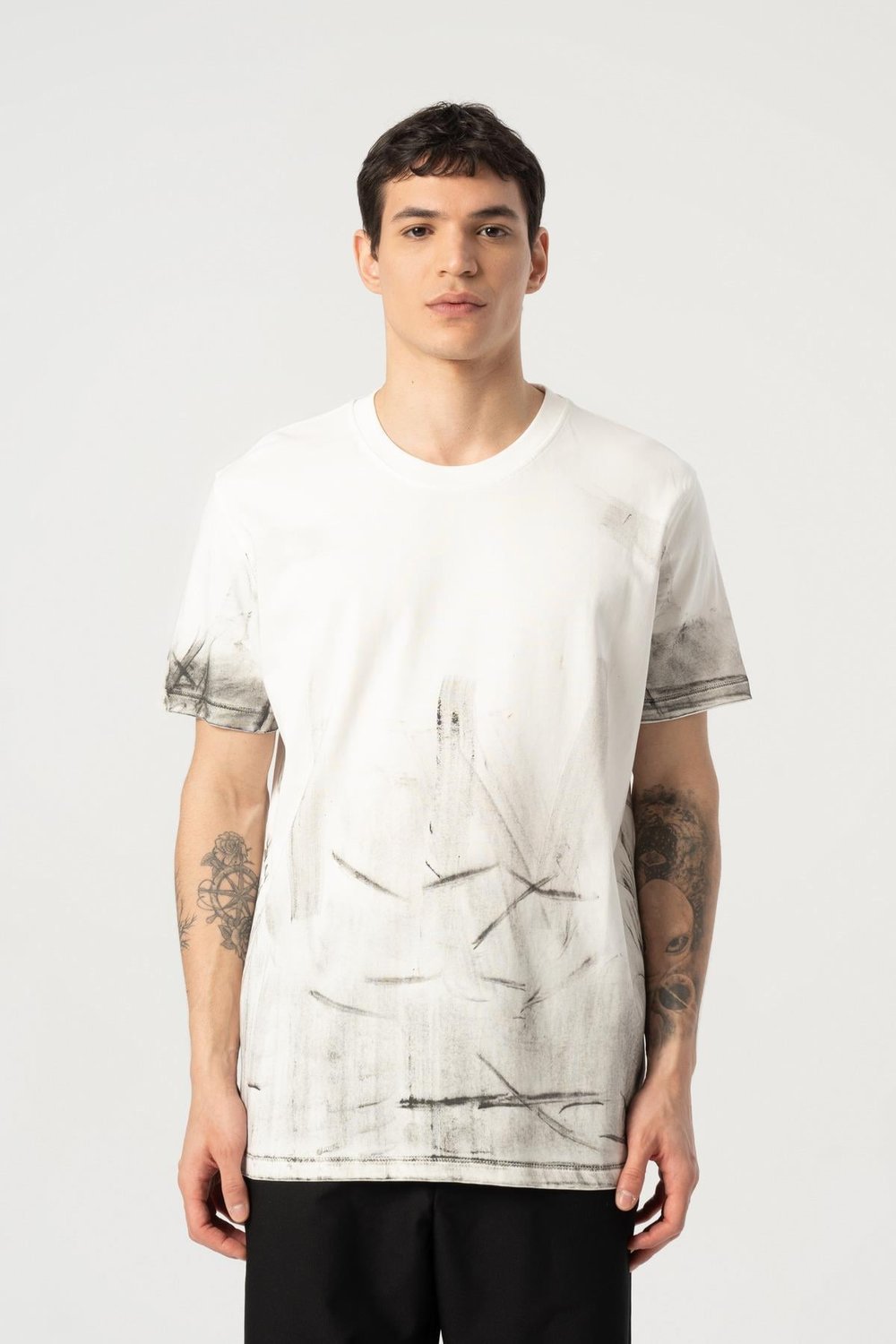 Bisiklet Yaka Dalga Fırça Desenli Tshirt Ekru