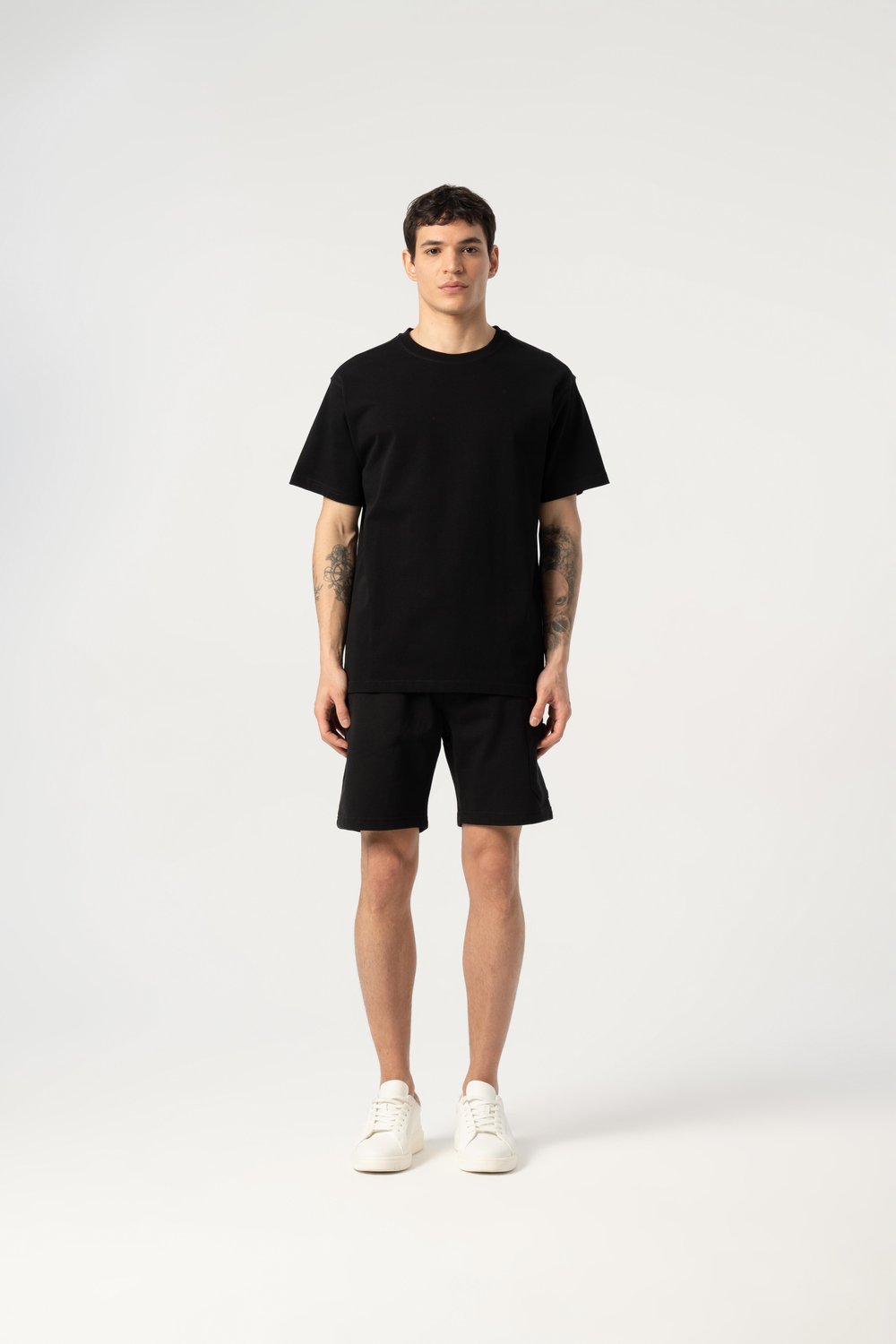 Erkek %100 Pamuk Oversized Bisiklet Yaka Kısa Kollu Zımpara Desenli Tişört ve Şort Takım Siyah