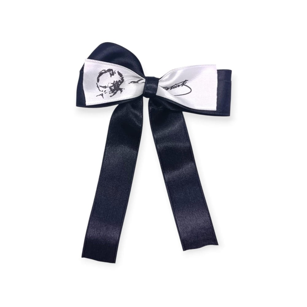 M. Kemal Atatürk Silüetli & İmzalı El Yapımı Fiyonk Pens Toka