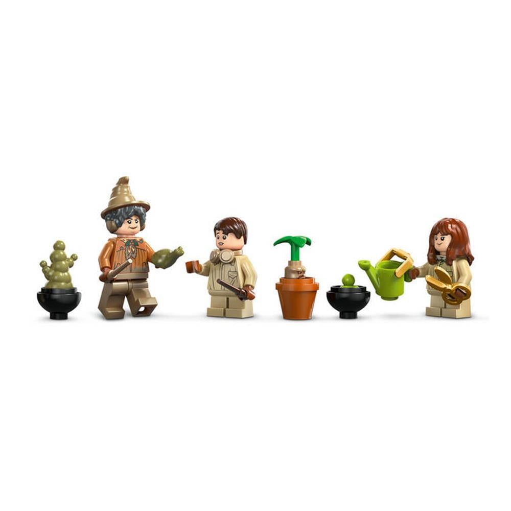LEGO Harry Potter Hogwarts Şatosu Bitkibilim Dersi 390 Parça