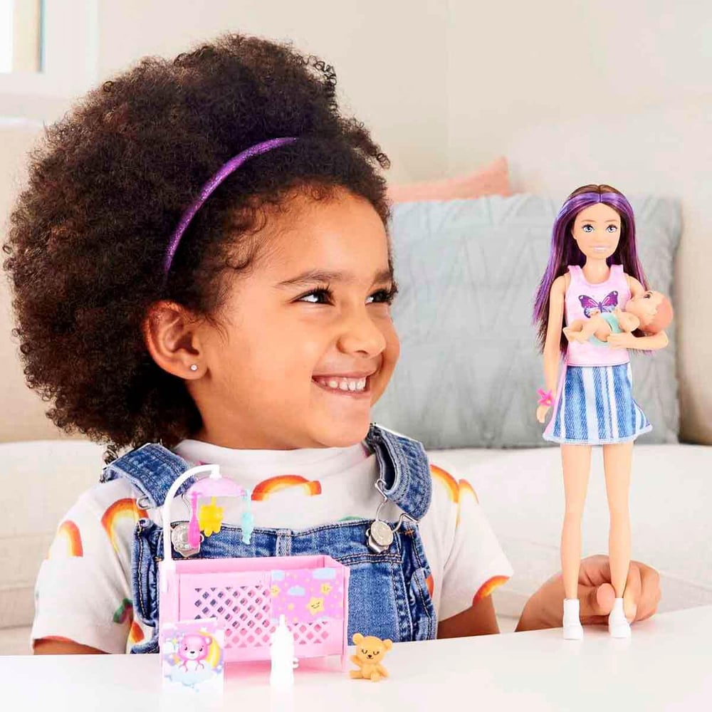 Barbie Skipper Bebek Bakıcılığı Beşikli Oyun Seti