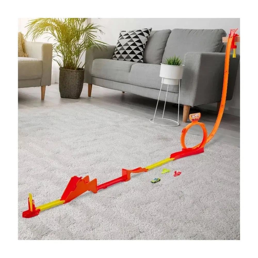Hot Wheels Dublör Atlama Pisti Yarış Seti Oyuncağı