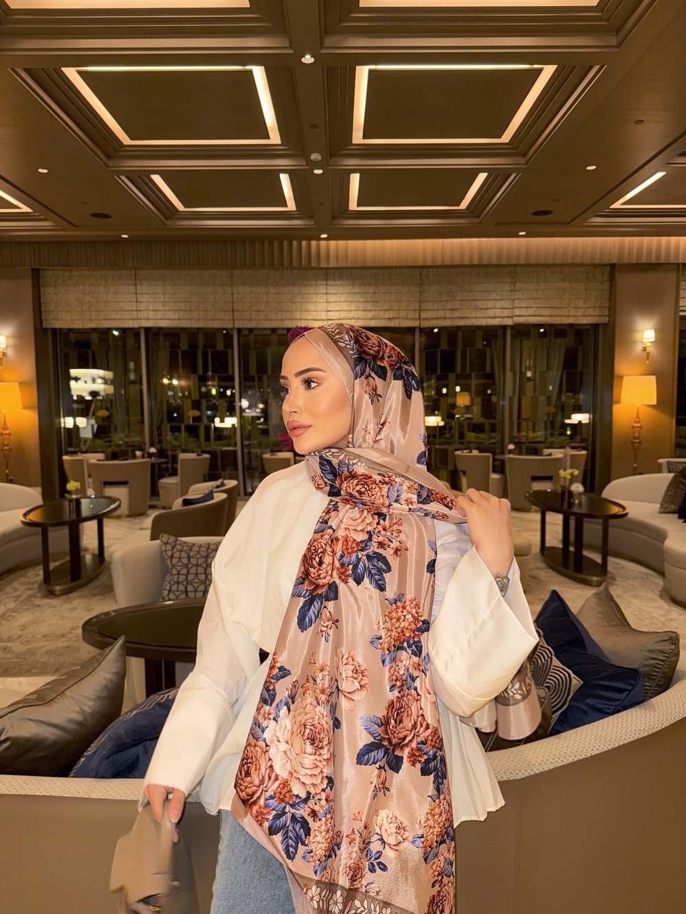Madarin Model İpek Vual Pudra Pembe