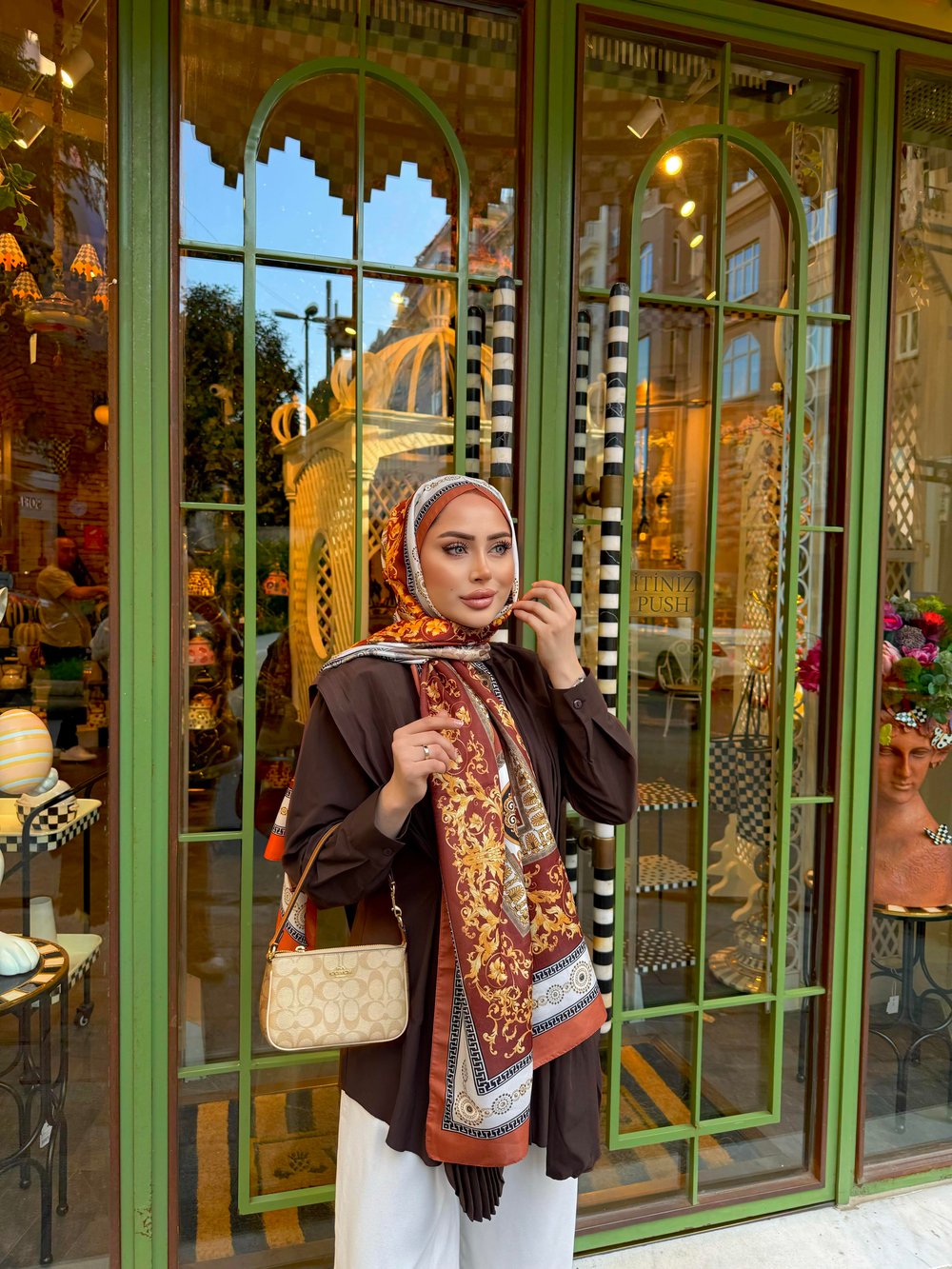 VERS MODEL ORANGE GOLD