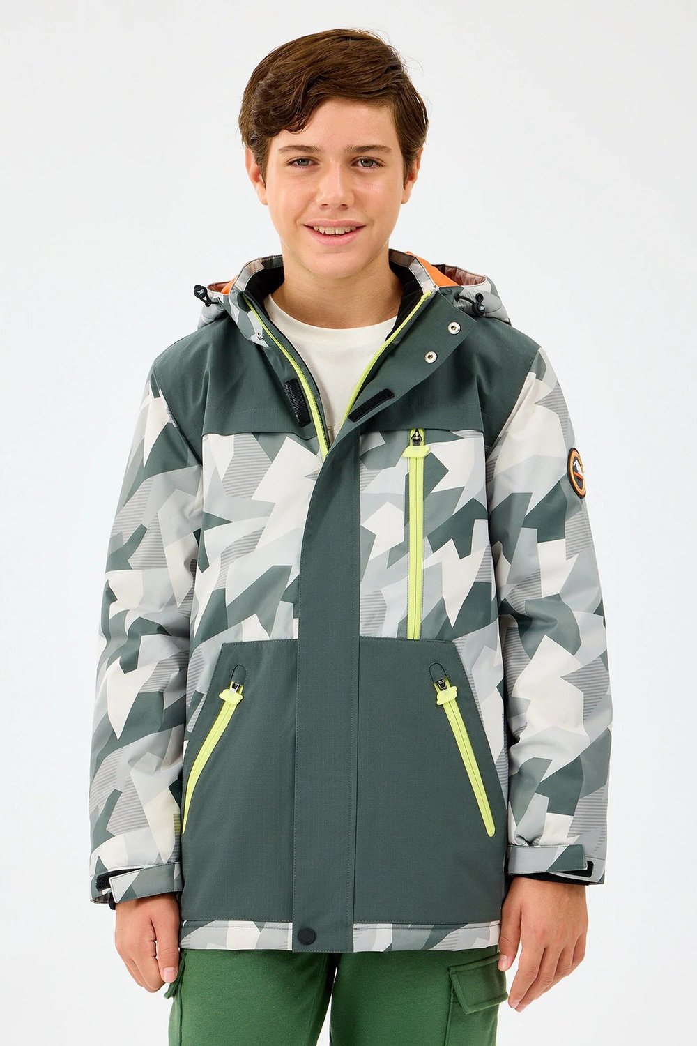 B Outerwear Padded Regular Fit Kapüşonlu Yaka Erkek Çocuk Mont SK242025040 KOYU GRİ