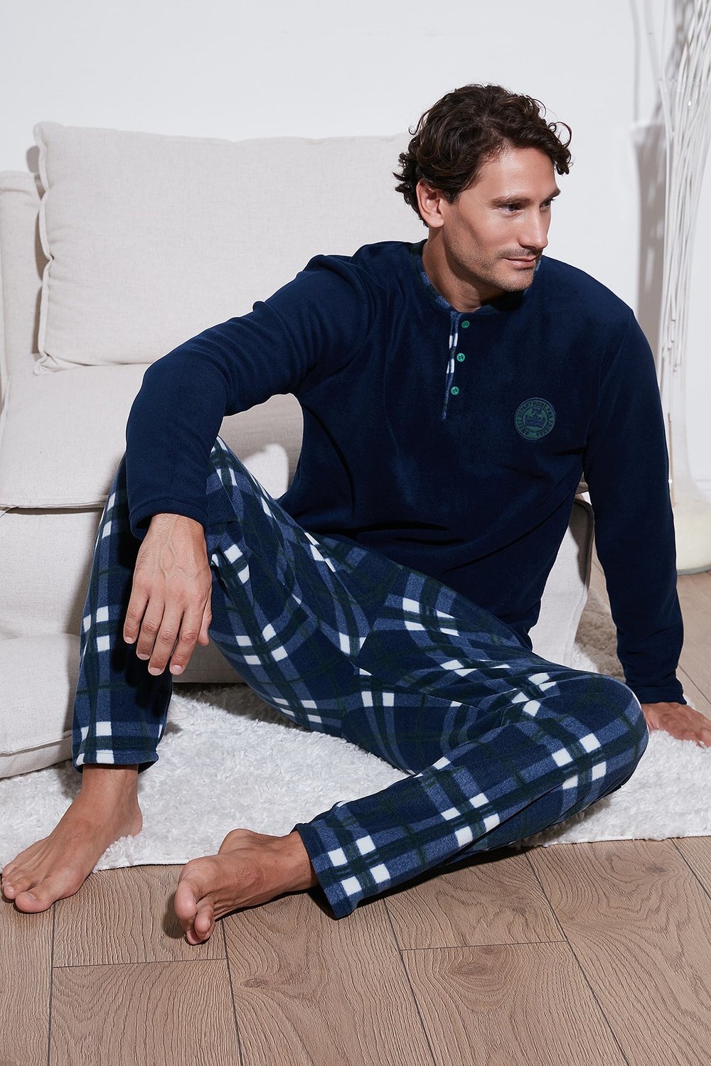 Buratti Regular Fit Bisiklet Yaka Kışlık Yumuşak Dokulu Polar Erkek Pijama Takımı 6096100 LACİVERT