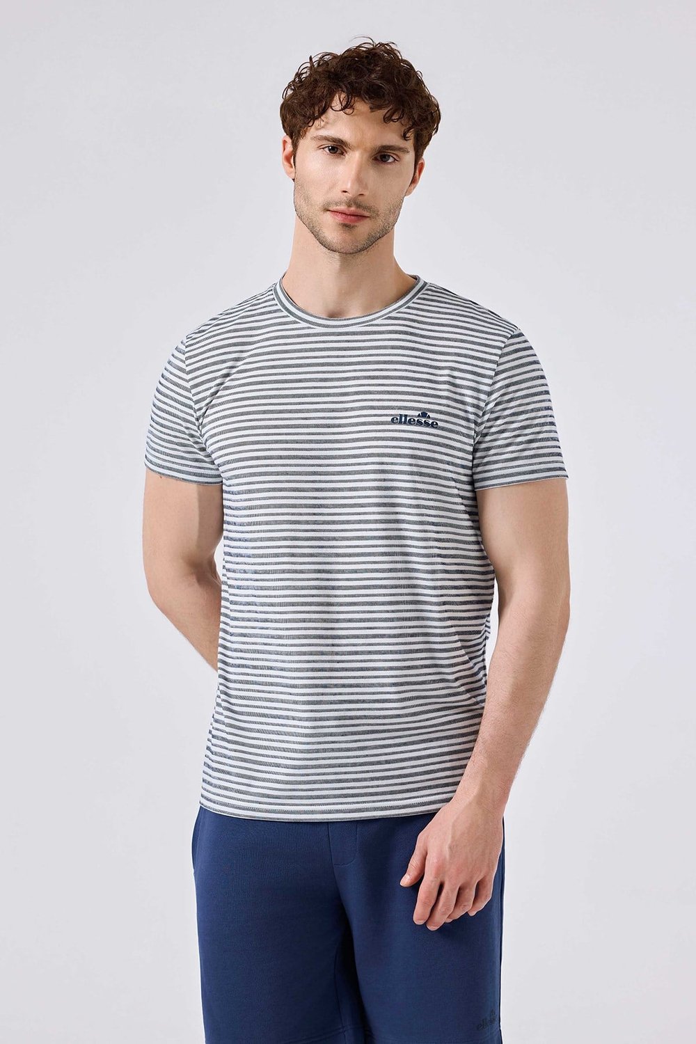 Ellesse Çizgili Regular Fit Bisiklet Yaka Erkek T Shirt 6SM5021-NV LACİVERT