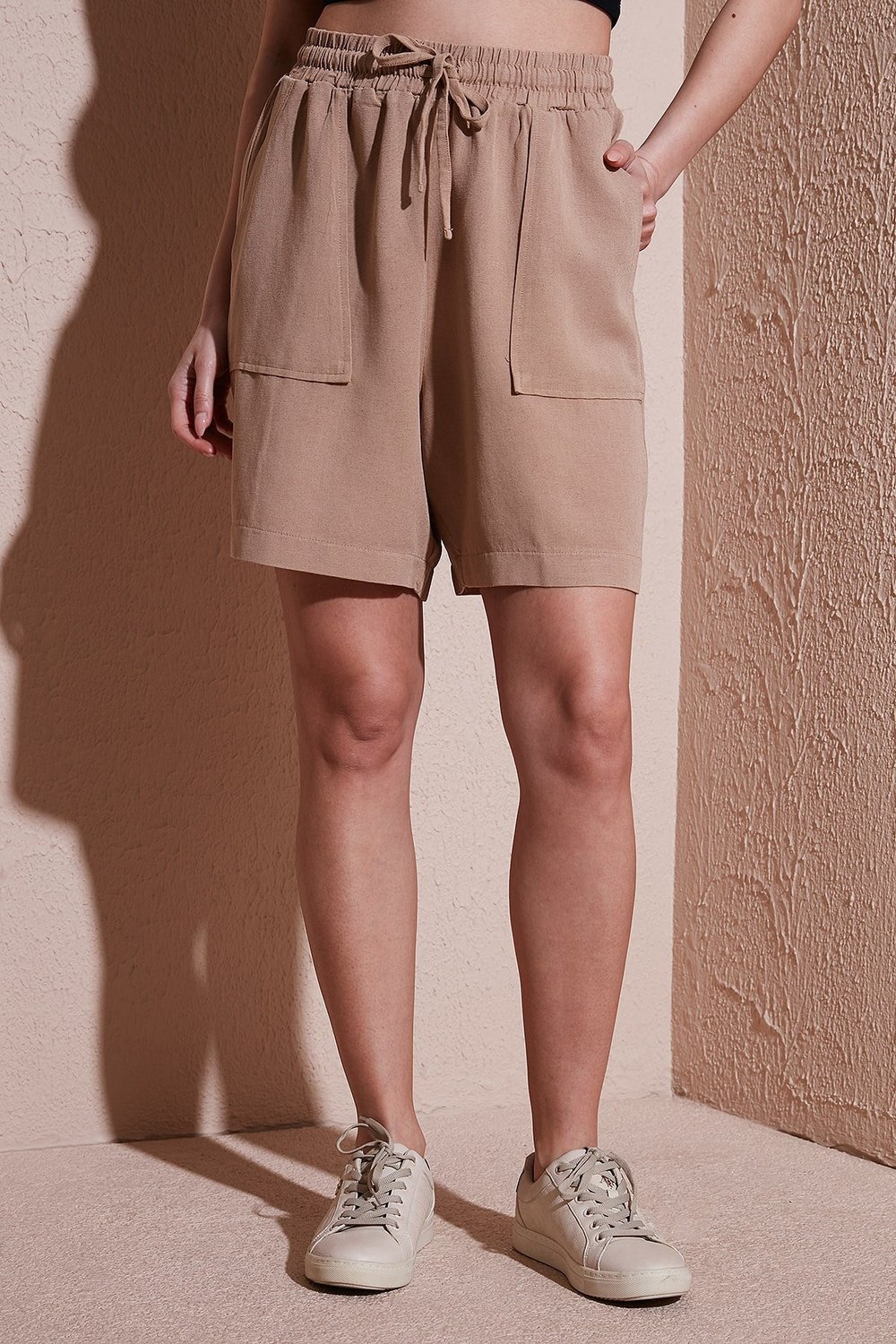Fashion Friends Keten Karışımlı Comfort Fit Lastikli Kısa Kadın Short 25Y0606K1 BEJ