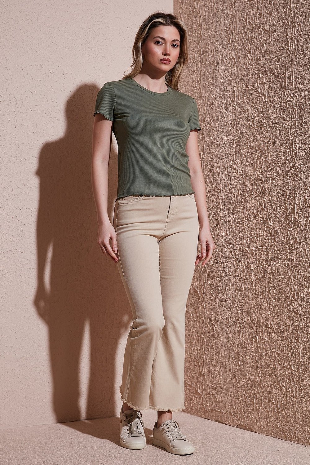 Fashion Friends Pamuklu Yüksek Bel Bol Paça Jeans Kadın Kot Pantolon 26Y0294K1 BEJ