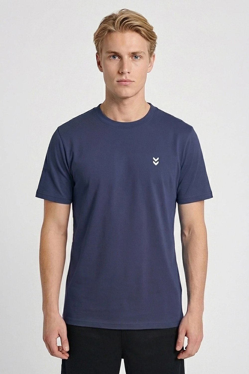 Hummel Logolu Pamuklu Regular Fit Bisiklet Yaka Erkek T Shirt 912263-7459 LACİVERT