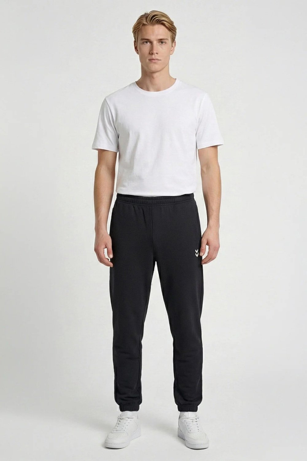 Hummel Logolu Pamuklu Regular Fit Normal Bel Erkek Eşofman Altı 932357-2001 SİYAH