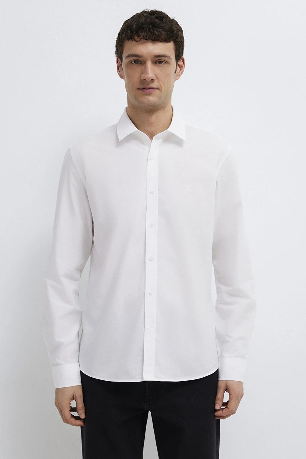 Mavi % 100 Pamuk Regular Fit Uzun Kollu Erkek Gömlek 0212011-620 BEYAZ
