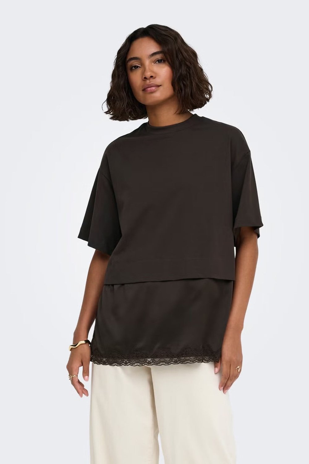 Onlmexa Pamuklu Regular Fit Dantel Detaylı Kadın T Shirt 15382176 KOYU KAHVE