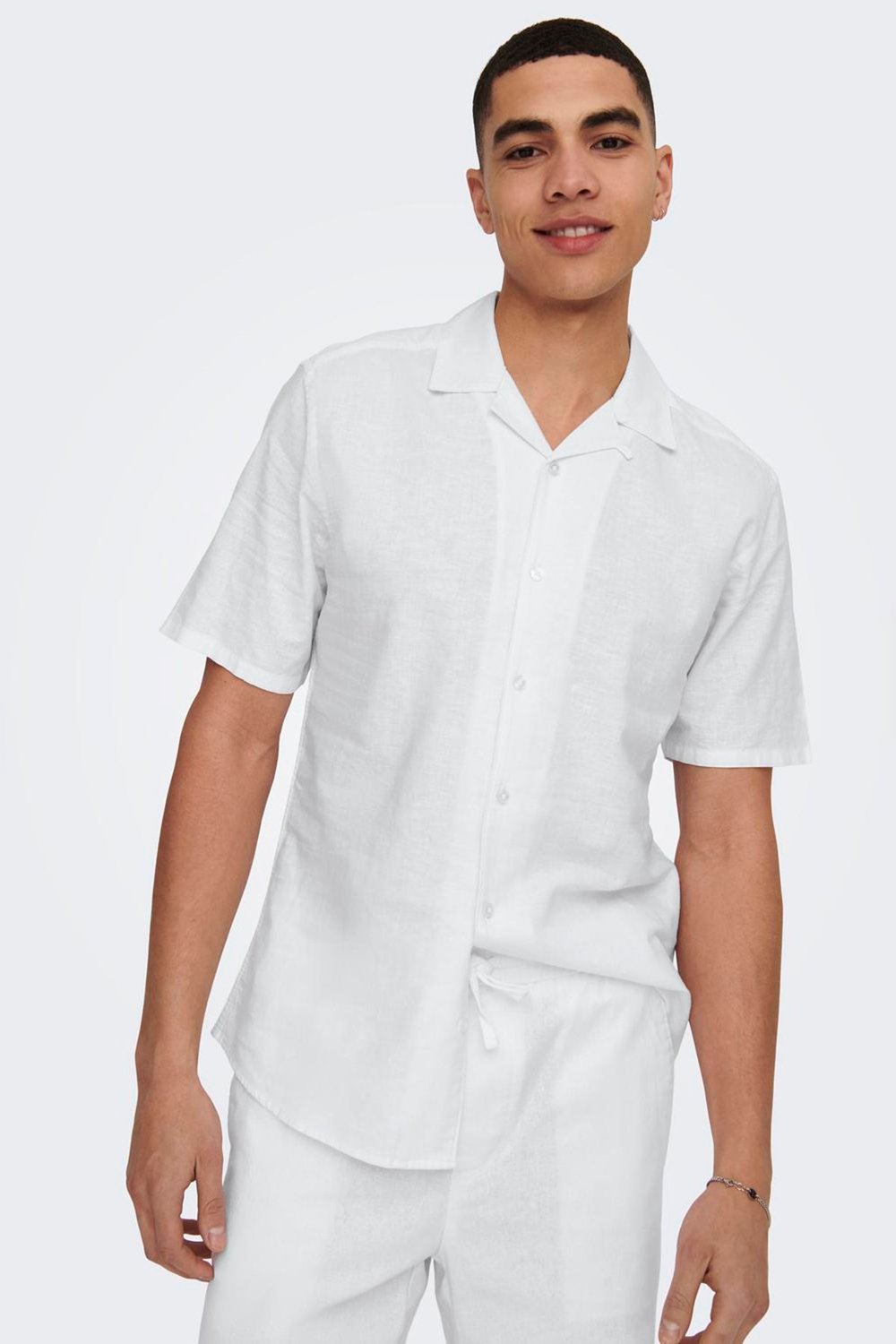 Onscaiden Keten ve Pamuk Karışımlı Slim Fit Kısa Kollu Erkek Gömlek 22025116 BEYAZ