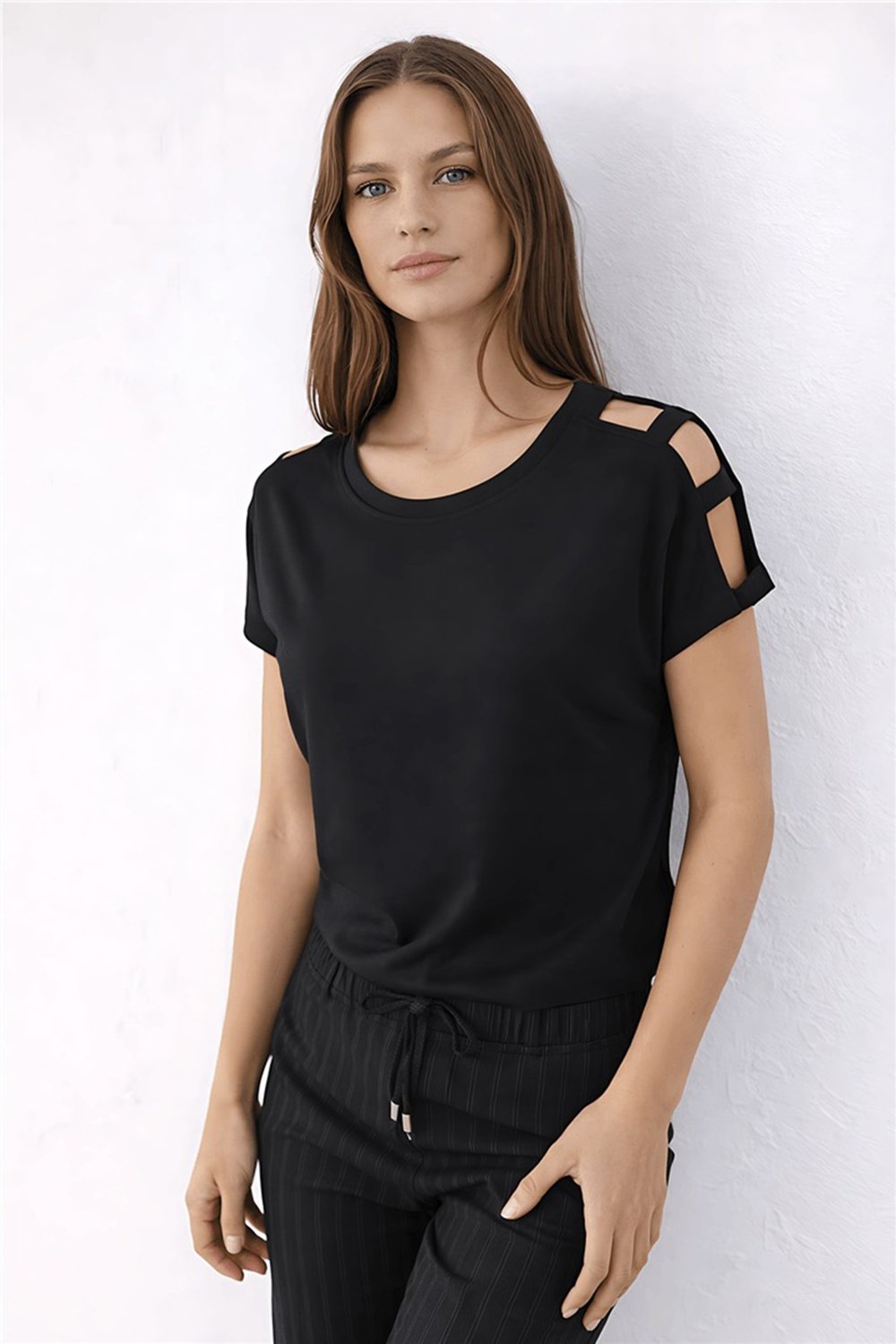 Pamuk ve Modal Karışımlı Omuz Detaylı Kadın T Shirt 26Y0195K1 SİYAH