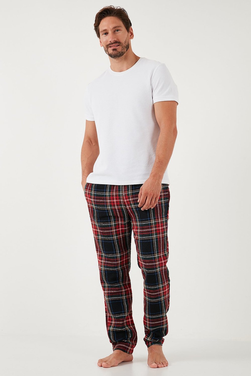 Pamuklu Regular Fit Ekoseli Elastik Bel Erkek Pijama Altı 611PT00154 SİYAH-KIRMIZI