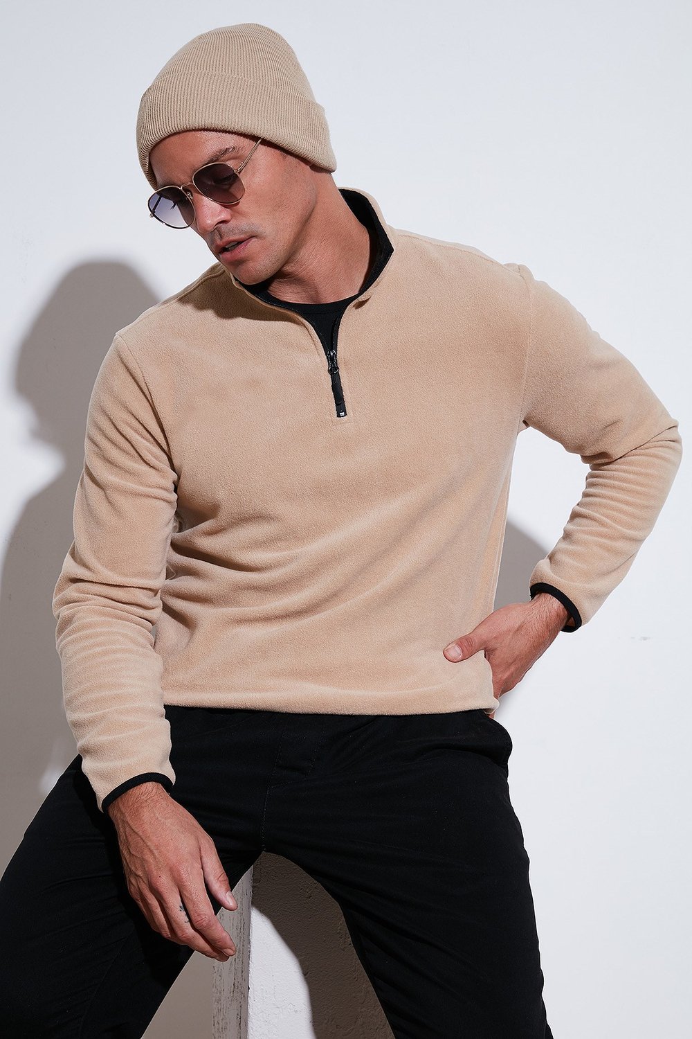 Slim Fit Yarım Fermuarlı Dik Yaka Soğuk Geçirmez Erkek Polar 5906003 BEJ