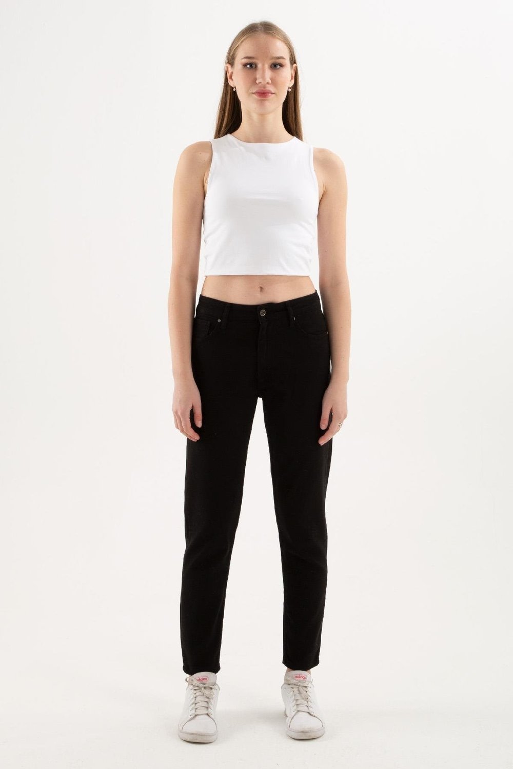 Streç Pamuklu Mom Fit Yüksek Bel Dar Paça Kadın Kot Pantolon 24K0534K1 SİYAH