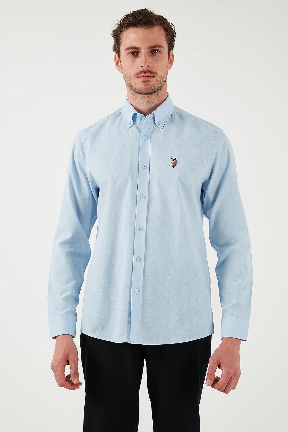 U.S. Polo % 100 Pamuk Regular Fit Düğmeli Yaka Logolu Erkek Gömlek G081GL0042084002 AÇIK MAVİ