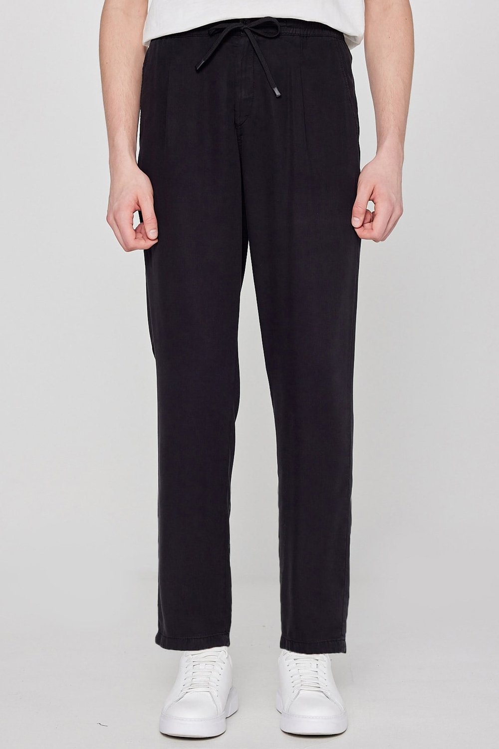 Wrangler Regular Fit Normal Bel Düz Paça Erkek Pantolon W2610167 001 SİYAH