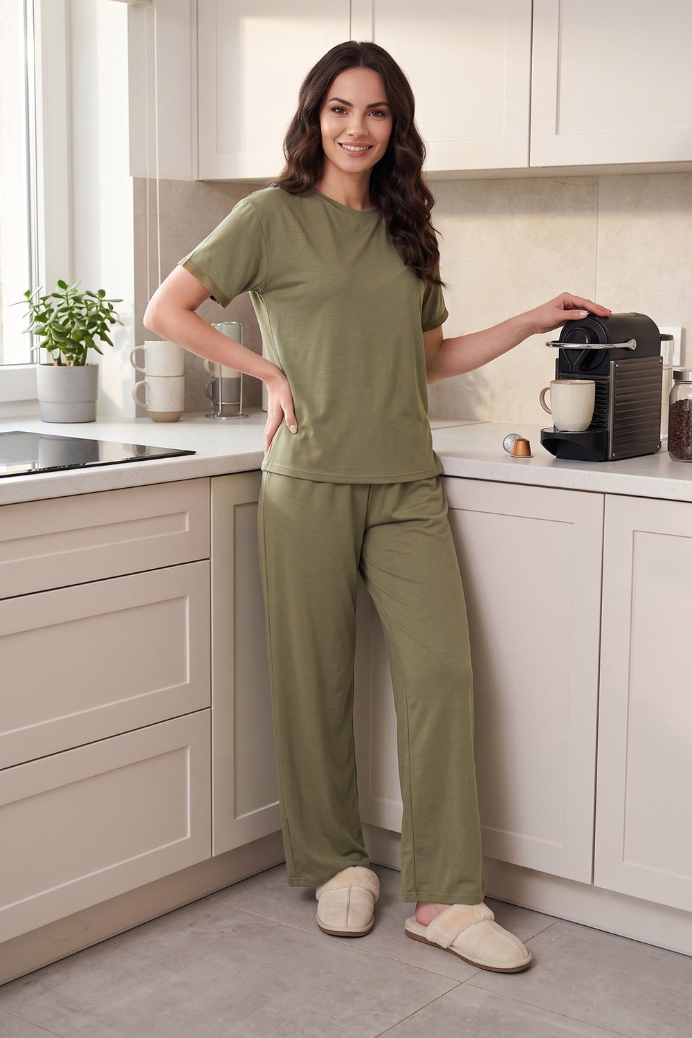 Yumuşak Dokulu Bisiklet Yaka Lastikli Bel Kısa Kollu Kadın Pijama Takımı 65720102 HAKİ
