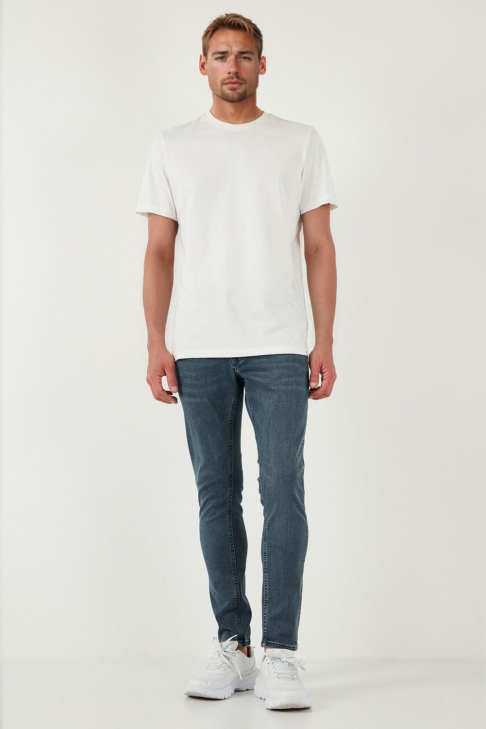 Buratti Streç Pamuklu Slim Fit Normal Bel Dar Paça Jeans Erkek Kot Pantolon 1124S73NAPOLI MAVİ