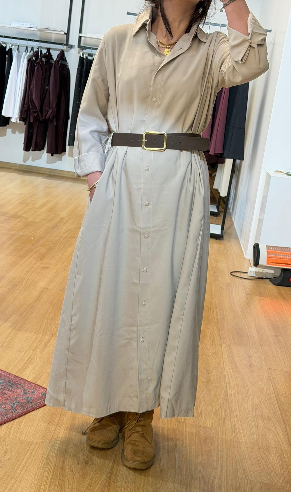 DERİ KEMER DETAYLI ELBİSE