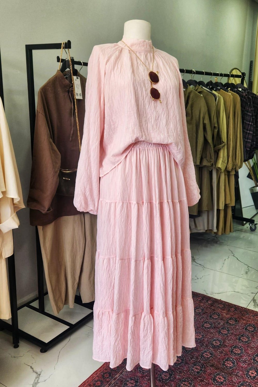 PEMBE TAKIM