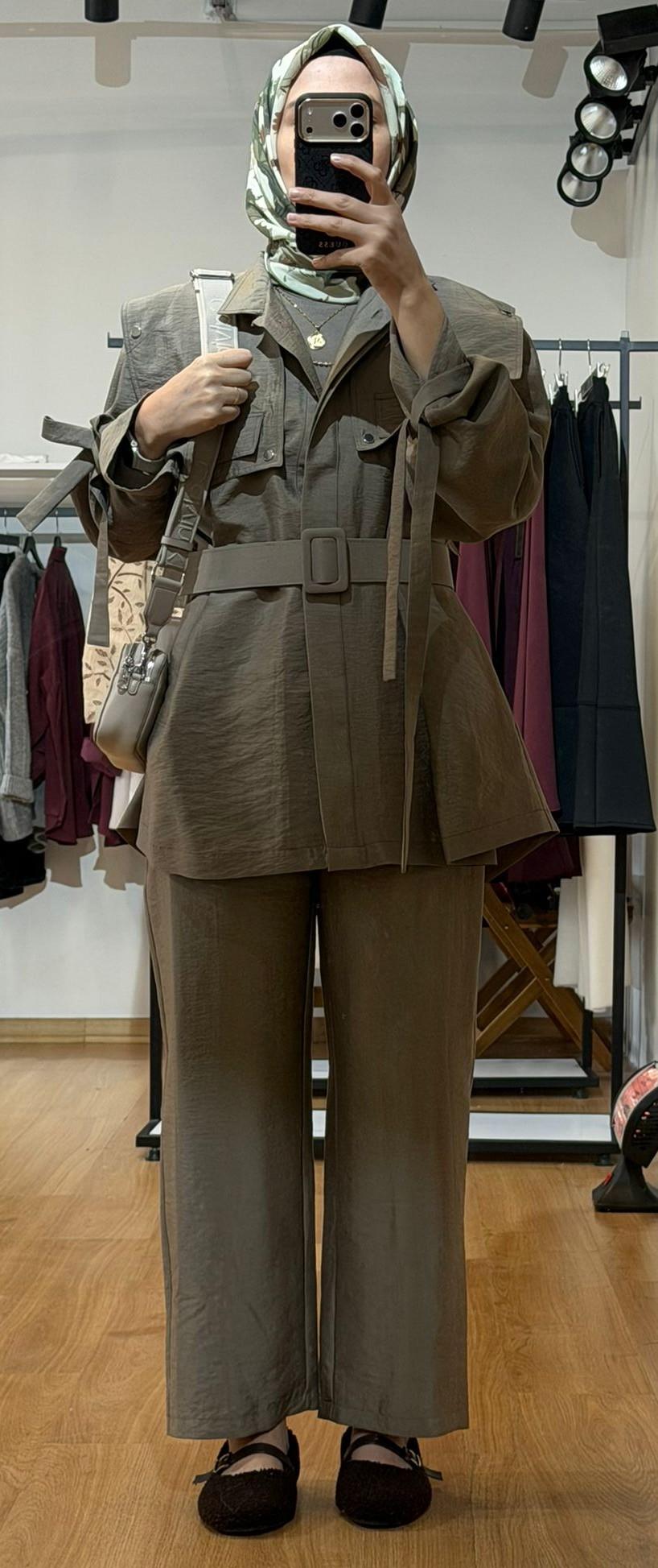 ÜST DETAYLI TAKIM