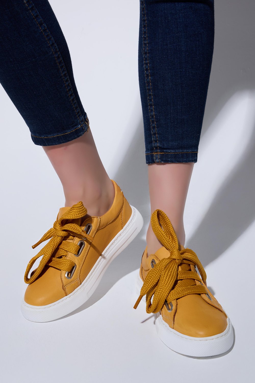 Carla Hakiki Deri Kadın Ayakkabı Hardal 