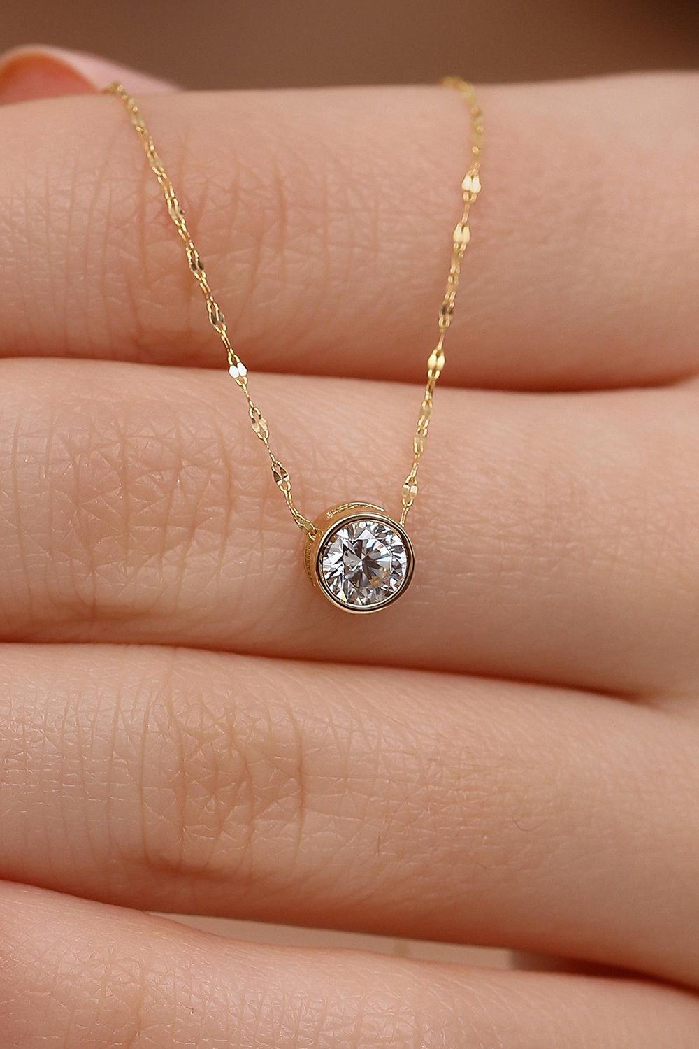 14 Ayar Altın Pırlanta Montürü Şık Tek Taş Kolye